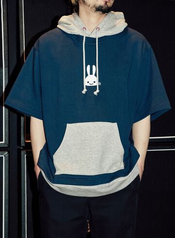 Short-sleeved hoodie with ear tails,, small image number 9