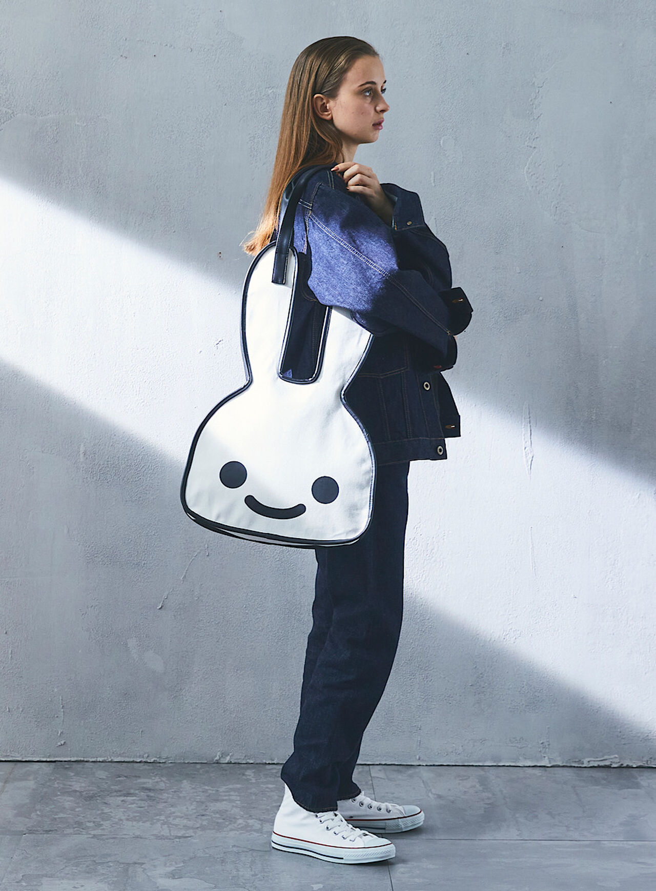 Canvas rabbit-shaped tote bag,ONE, large image number 4