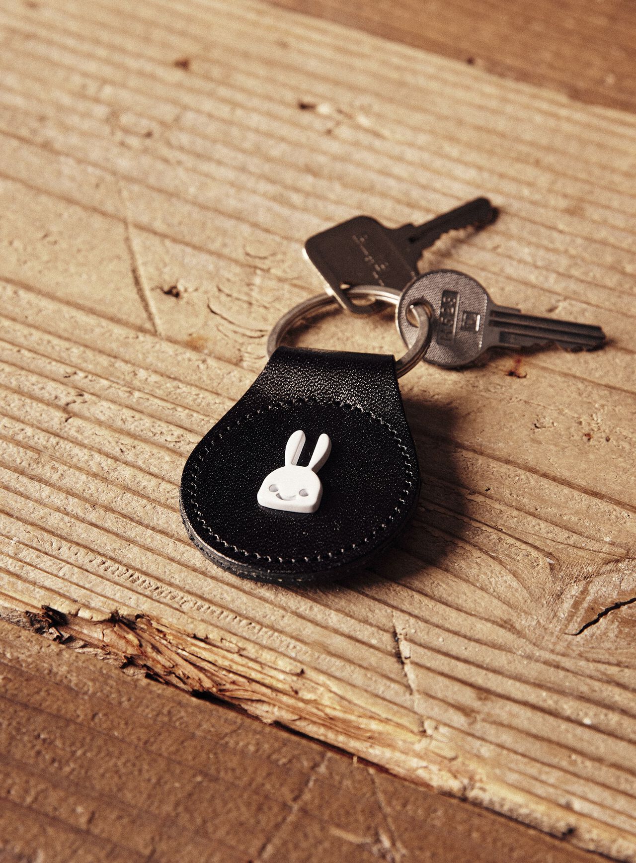 Rabbit studded leather round key ring,ONE, large image number 3